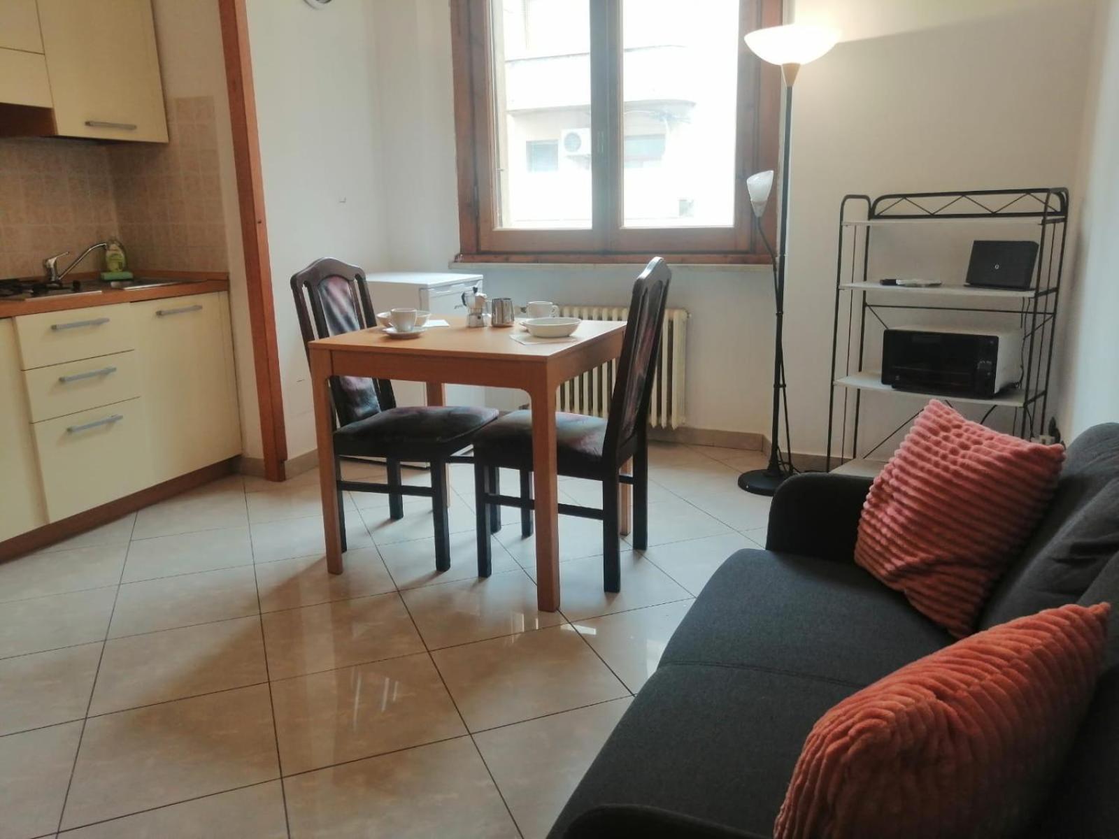 Apartment In Front Of The Train Station! Floransa Dış mekan fotoğraf