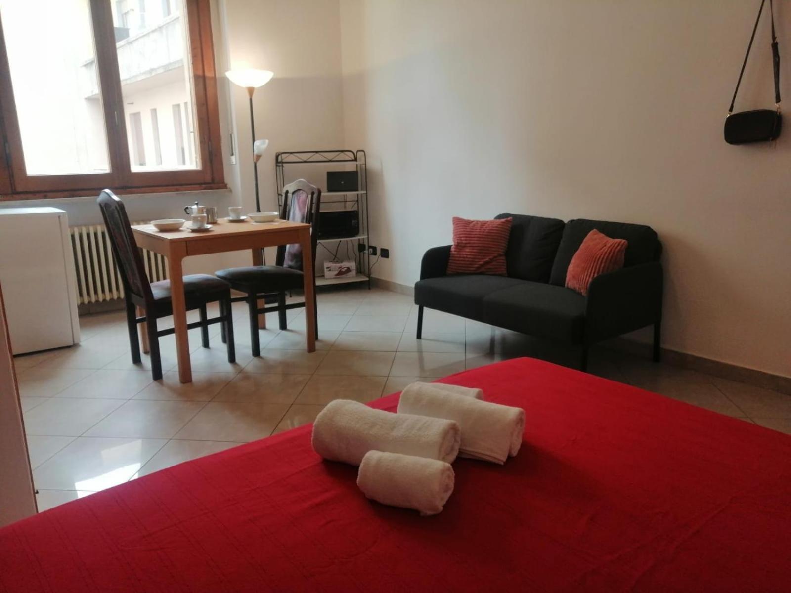 Apartment In Front Of The Train Station! Floransa Dış mekan fotoğraf